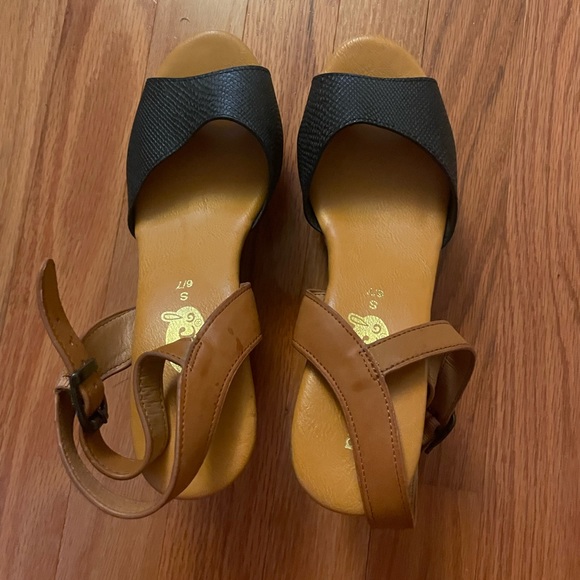 Wedges - Picture 1 of 2